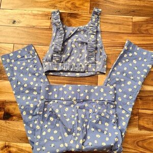 Zara Cropped Backless top with matching bottom. Floral Daisy